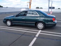 Grün Gebraucht 2002 Hyundai XG Limousine | 1.790 €