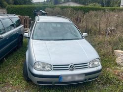 Grau Gebraucht 2006 VW Golf V Ocean Kombi | 2.200 €