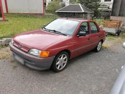 Rot Gebraucht 1993 Ford Orion Limousine | 2.500 €