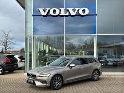 Pebble grey / metallic Gebraucht 2021 Volvo V60 Inscription Kombi | 32.465 € (Fairer Preis)