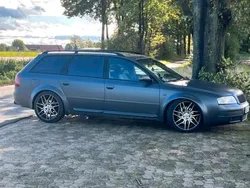 Grau Gebraucht 2002 Audi RS6 Ambiente Kombi | 8.000 €