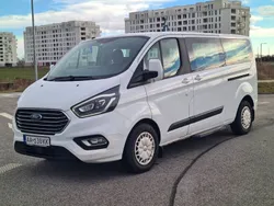 Weiß Gebraucht 2018 Ford Tourneo Kombi | 24.999 €