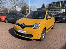 Gelb Gebraucht 2019 Renault Twingo LIMITED Kleinwagen | 8.990 € (Guter Preis)
