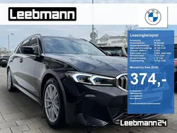 Saphirschwarz (metallic) Gebraucht 2024 BMW 330 Comfort Edition Kombi | 39.490 € (Guter Preis)