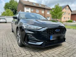 Schwarz Gebraucht 2025 Ford Focus ST-Line X Kombi | 25.199 € (Superpreis)