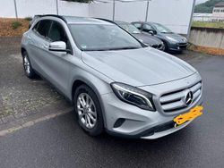 Silber Gebraucht 2015 Mercedes GLA200 SUV | 15.499 € (Guter Preis)