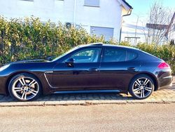 Schwarz Gebraucht 2015 Porsche Panamera 4 Edition Limousine | 32.700 € (Fairer Preis)