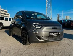 Grau Gebraucht 2022 Fiat 500e La Prima Limousine | 24.349 € (Teuer)