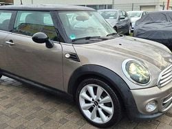 Silber Gebraucht 2011 Mini Cooper Pepper Kleinwagen | 4.000 € (Guter Preis)