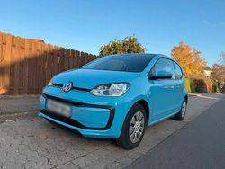 Blau Gebraucht 2017 VW up! Kleinwagen | 6.295 € (Etwas zu teuer)