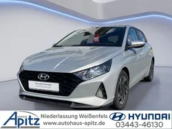 Silber Gebraucht 2022 Hyundai i20 Edition 30 Limousine | 15.790 € (Fairer Preis)