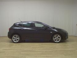 Schwarz Gebraucht 2021 Opel Astra Elegance Limousine | 10.780 € (Etwas zu teuer)