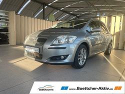 Silber Gebraucht 2009 Toyota Auris Team Limousine | 5.750 € (Guter Preis)