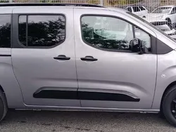 Maestro grau metallic Neu 2025 Fiat Doblò Van / Kleinbus | 27.892 € (Guter Preis)