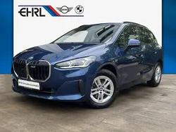 Blau Gebraucht 2022 BMW 220 Active Tourer Performance Van / Kleinbus | 29.899 €