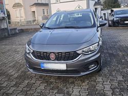 Grau Gebraucht 2016 Fiat Tipo Easy Limousine | 12.000 € (Teuer)