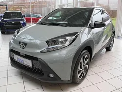 Juniper blue metallic Neu 2025 Toyota Aygo Team Kleinwagen | 18.990 €