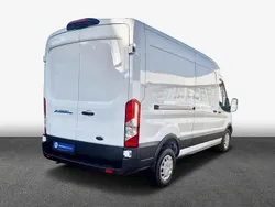 Frozen white (pn3gz) Gebraucht 2022 Ford E-Transit Trend Van | 34.528 € (Superpreis)