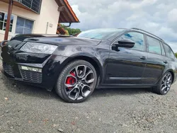 Schwarz Gebraucht 2014 Skoda Octavia RS Kombi | 10.900 € (Fairer Preis)