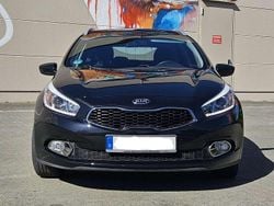 Schwarz Gebraucht 2014 Kia Ceed Sportswagon FIFA World Cup Edition Kombi | 8.500 € (Fairer Preis)