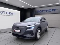 Andere Gebraucht 2022 Audi Q4 e-tron Comfort SUV | 25.950 € (Guter Preis)