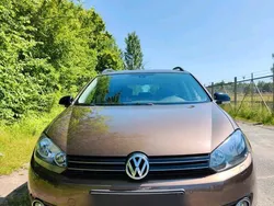 Braun Gebraucht 2012 VW Golf VI Kombi | 6.490 € (Fairer Preis)