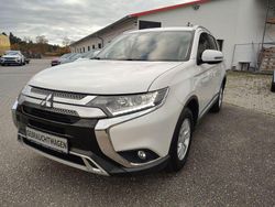 Weiß Gebraucht 2019 Mitsubishi Outlander Diamant Edition SUV | 15.990 € (Guter Preis)