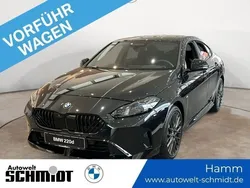 (schwarz) black saphire Gebraucht 2024 BMW 220 M Sport Coupé | 53.790 €