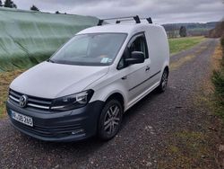 Weiß Gebraucht 2016 VW Caddy Comfortline Van / Kleinbus | 9.799 € (Guter Preis)
