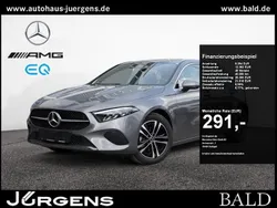 Metalliclack mountaingrau Gebraucht 2024 Mercedes A180 Progressive Limousine | 30.640 € (Fairer Preis)