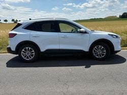 Weiß Gebraucht 2021 Ford Kuga Titanium SUV | 18.500 € (Superpreis)