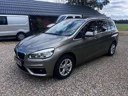 Beige Gebraucht 2016 BMW 218 Gran Tourer Luxury Line Van / Kleinbus | 9.800 € (Fairer Preis)