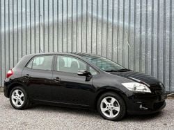 Schwarz Gebraucht 2012 Toyota Auris Basis Limousine | 8.900 € (Teuer)