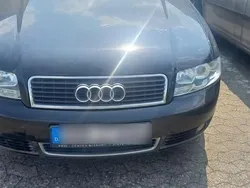 Blau Gebraucht 2003 Audi A4 Limousine | 1.000 € (Superpreis)