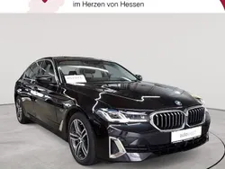 Schwarz Gebraucht 2022 BMW 545e Luxury Line Limousine | 41.989 € (Fairer Preis)