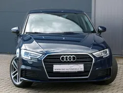 Vipergruen (metallic) Gebraucht 2016 Audi A3 Sportback Comfort Limousine | 18.400 € (Fairer Preis)