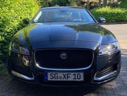 Schwarz Gebraucht 2017 Jaguar XF Pure Limousine | 17.000 € (Superpreis)