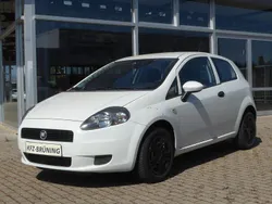 Weiß Gebraucht 2011 Fiat Grande Punto Basis Kleinwagen | 2.480 € (Fairer Preis)