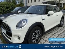Weiss Gebraucht 2020 Mini ONE Kleinwagen | 14.800 € (Guter Preis)