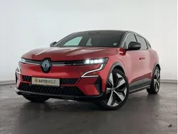 Rot nnp + grau kqg Gebraucht 2022 Renault Mégane Techno SUV | 27.760 € (Guter Preis)