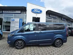Chromablau metallic Gebraucht 2023 Ford Tourneo Custom Titanium X Van / Kleinbus | 45.900 € (Fairer Preis)