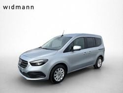 Helvinsilber metallic Gebraucht 2022 Mercedes T180 Van / Kleinbus | 21.850 € (Guter Preis)