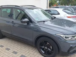 Grau Gebraucht 2022 VW Tiguan Sport SUV | 30.900 € (Guter Preis)