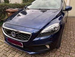 Blau Gebraucht 2014 Volvo V40 CC Ocean Race Kombi | 13.950 € (Fairer Preis)