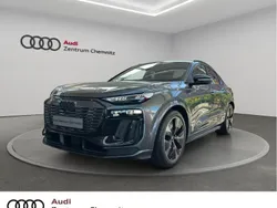 Grau Neu 2025 Audi Q6 Sportback e-tron Sport SUV | 105.485 €