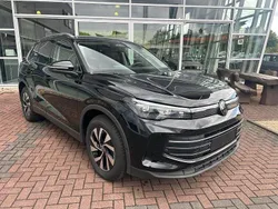 Schwarz Neu 2025 VW Tiguan Design SUV | 38.990 € (Guter Preis)