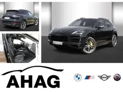 Tiefschwarzmetallic Gebraucht 2021 Porsche Cayenne Turbo SUV | 105.740 €
