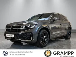 Grau Gebraucht 2024 VW Touareg R-line SUV | 59.990 € (Fairer Preis)