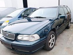 Blau Gebraucht 1999 Volvo V70 Kombi | 2.500 €