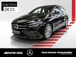 Metalliclack kosmosschwarz Gebraucht 2022 Mercedes B200 Progressive Van / Kleinbus | 29.490 € (Fairer Preis)